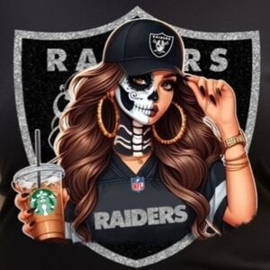 Raiders Graphic Tee with Skull Design